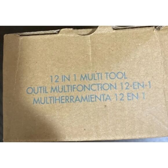 12 In 1 Multi Tool With Flashlight - Avon - New In Box - Picture 4 of 5